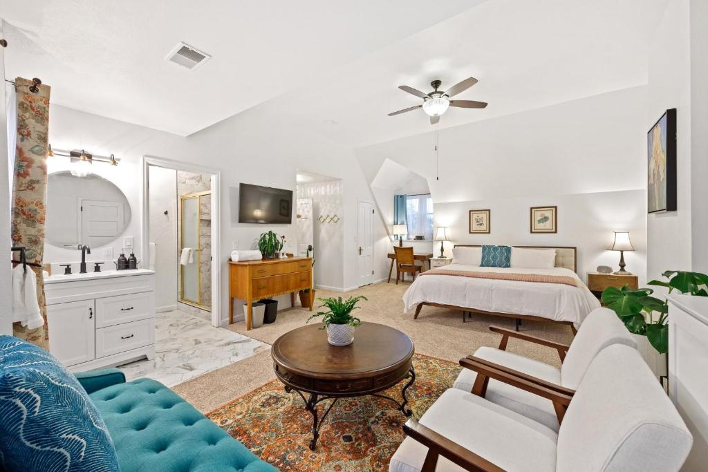 Flora House Denver Bedroom with Armchairs